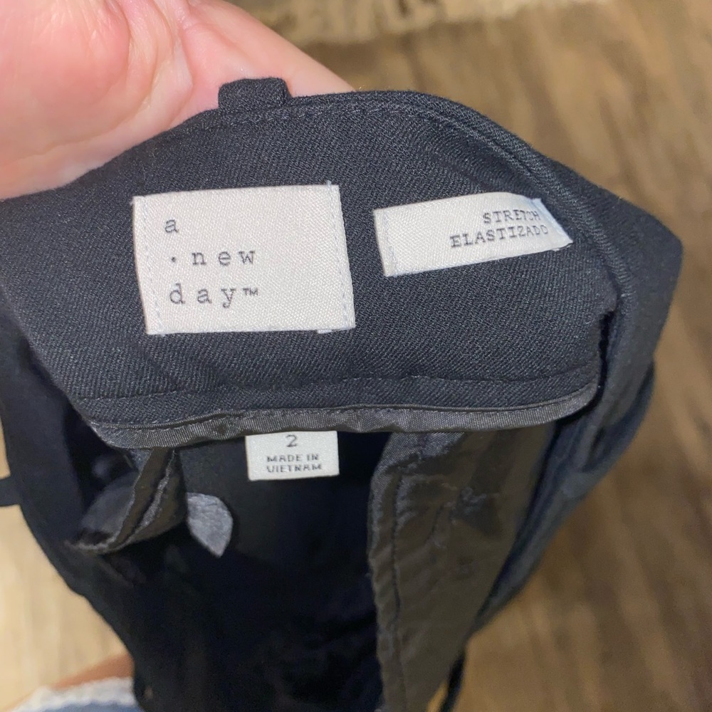 Pants - Picture 3 of 4